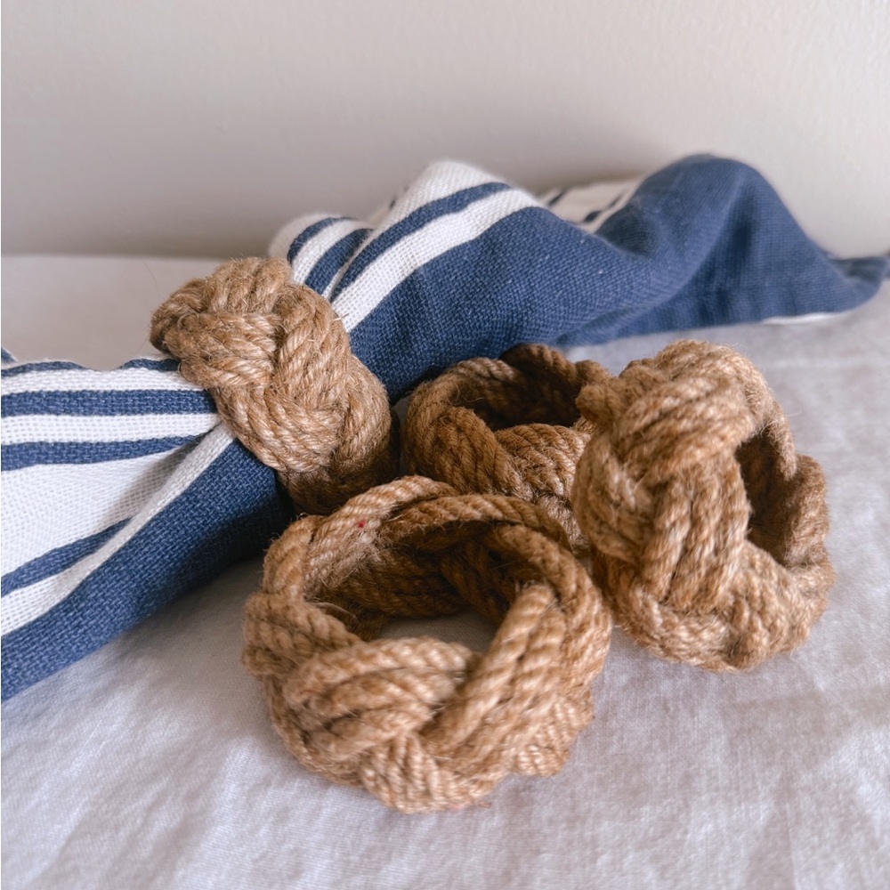Set of 4 Knot Napkin Holders